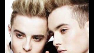 Jedward - Techno Girl [FULL SONG]