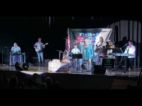 Patsy and The Country Classics - Til a Tear Becomes a Rose