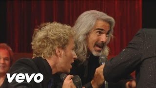 Gaither Vocal Band, Ernie Haase &amp; Signature Sound - Swing Down Chariot [Live]