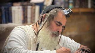 הרב שלום סבג✨מה זה אומר ׳פני השם׳?איך זוכים לזה?- א׳ בכסלו ה׳תשפ״ו דן בן יעקב 🇮🇱  (הרב שלום סבג) - התמונה מוצגת ישירות מתוך אתר האינטרנט יוטיוב. זכויות היוצרים בתמונה שייכות ליוצרה. קישור קרדיט למקור התוכן נמצא בתוך דף הסרטון