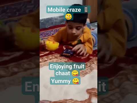 Mobile craze and yummy fruit chaat 😋 #shariqfakhir #ytshorts #fruitchaat #yummy #mobile #fruit #fun