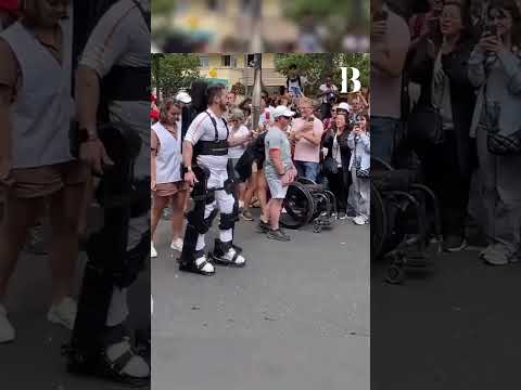 Paraplegic Tennis Player Walks for the First Time and Carries the Olympic Torch
