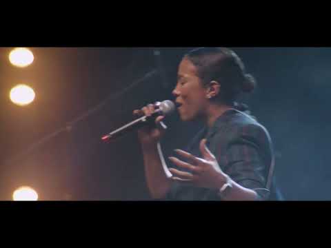 Jeová Jireh - Sarah Oliveira