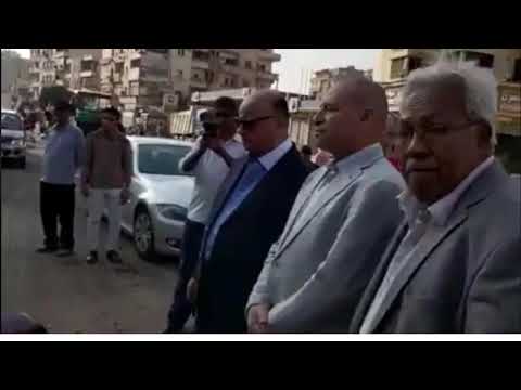 محافظ القاهرة يرفع شعار لا للجلوس بالمكاتب ويستمع للمواطنين فى الشارع