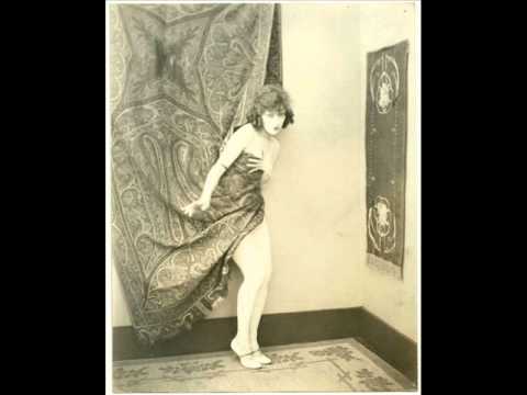 Lew Stone & The Monseigneur Band - Garden Of Weed - 1932 - 1934 Nat Gonella