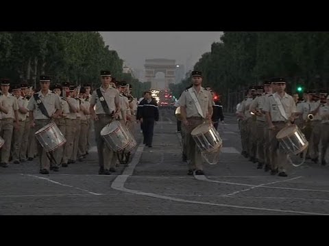 comment assister au defile du 14 juillet 2012