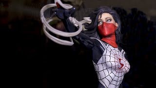 Silk Statue from Sideshow Collectibles