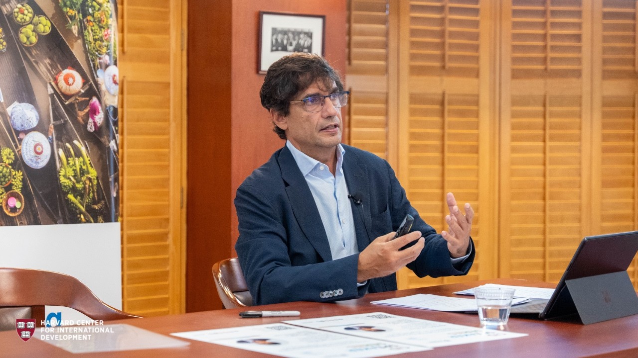 Development Challenges for Emerging Countries in an Uncertain World with Hernán Lacunza