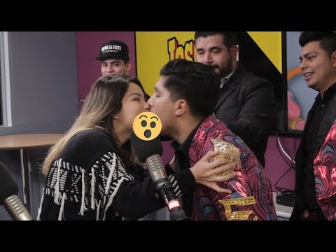 download lagu mp3 mp4 El Show Del Piolin, download lagu El Show Del Piolin gratis, unduh video klip El Show Del Piolin