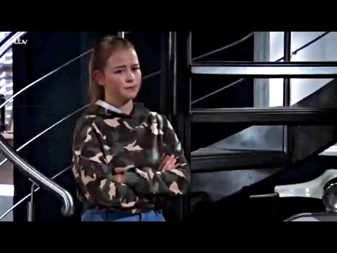 Liv Flaherty 16th November 2020 - liv tries to get vinny to see paul’s lies