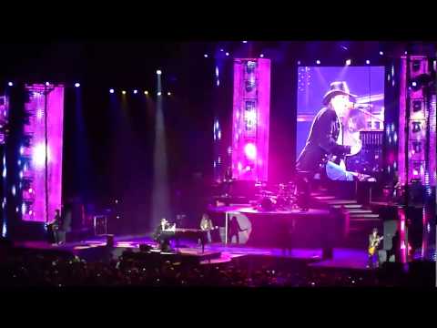 Guns N' Roses   November Rain Prague   September 27, 2010