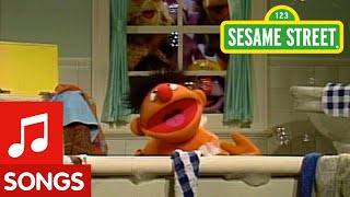 Sesame Street: Do De Duckie With Ernie