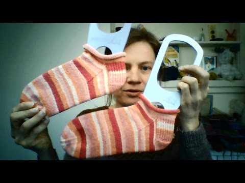 Episode 54 : Knobbly knuckled knitter