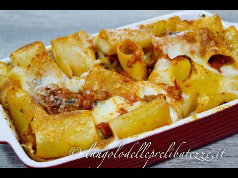 Paccheri con salsiccia siciliana e scamorza