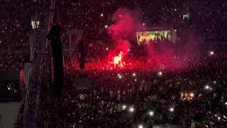 Download lagu Limp Bizkit - Nookie / Full Nelson (Fan on Stage) - São Paulo - 20 de Dezembro de 2025 mp3