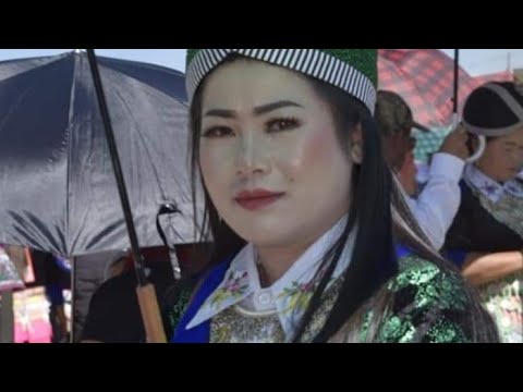 Tus Qau Loj ua zoo nyob tsis cuag tus qau ntev