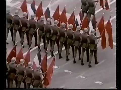 JNA Jugoslovenska Narodna Armija Parada- 1975