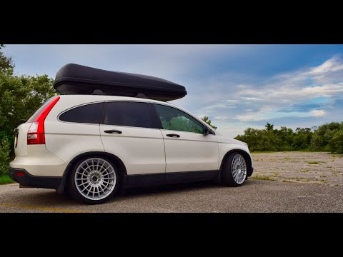 Honda CRV on Rotiform LAS-R Wheels 20"