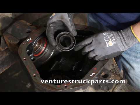 Inner Tube Differential Oil Seal Removal Dana 44, Dana 50, Dana 60 Etc Front Axle