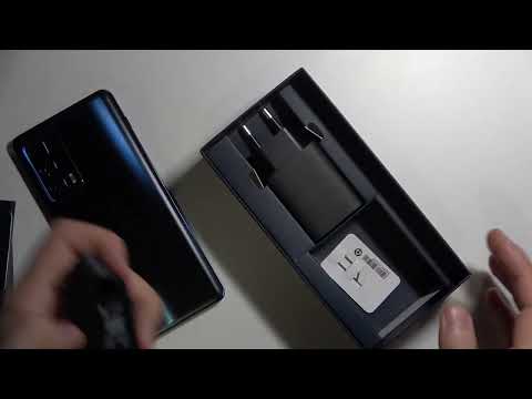 Does MOTOROLA Edge 20 Pro Have Headphones in Box Set? II Unboxing