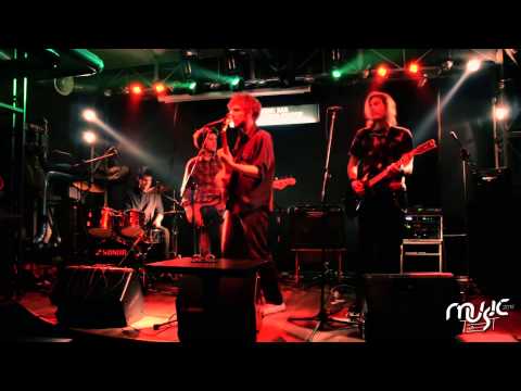 Music Test - Sezona 1 - Šalterski Službenik