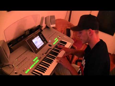 BEHIND THE KEYS NR.9 - SPLIT BEAT (BoeseBeats)