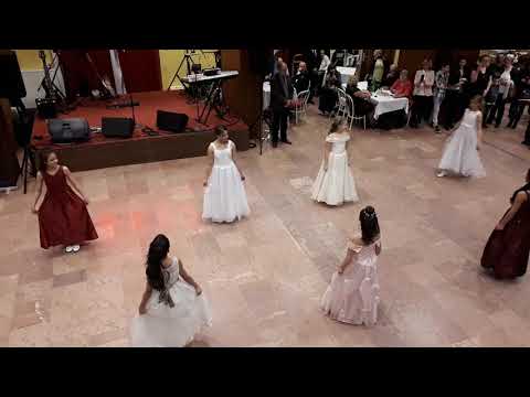 Csodálatos keringő Dorog