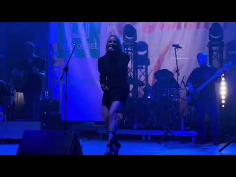 Halina Mlynkova " BRAThANKI" - HENIEK (live) Kołbiel 2023