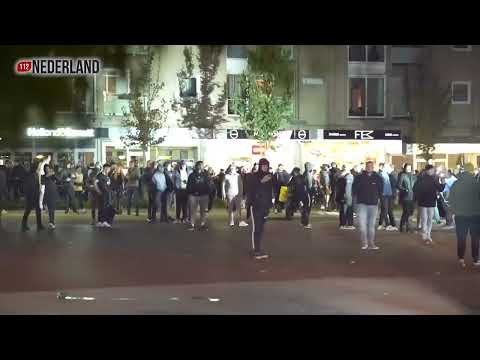 Demonstratie AZC loopt uit de hand, ME grijpt in