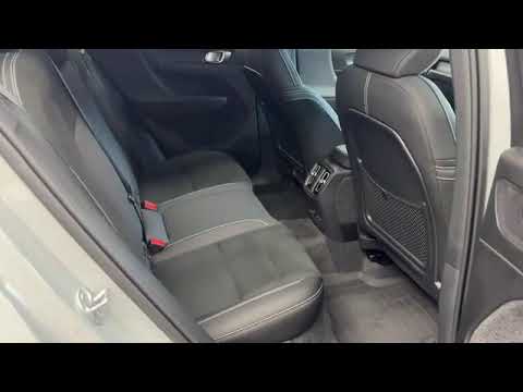 Volvo XC40 PLUS *WARRANTY 2029* €130 PER WEEK - Image 2