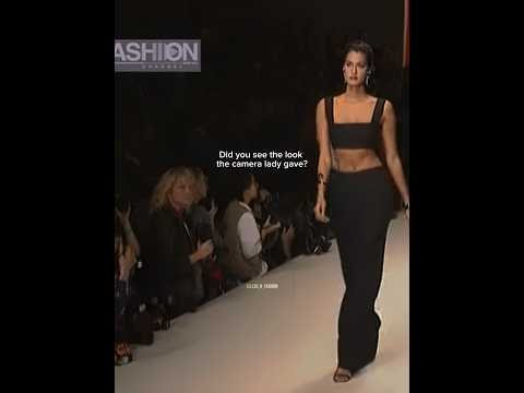 The level of aura she carries 🤯 #yasmeenghauri #yasmeen #supermodel #ysl #90s #fashionmodel #shorts