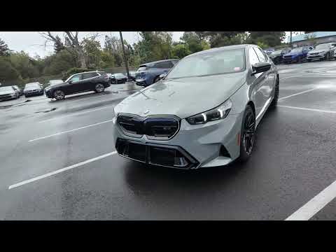 Introducing the 2026 M5 in individual Lime Rock Grey again | 4K