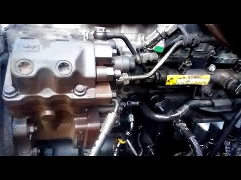 Engine fuel pump pressure check