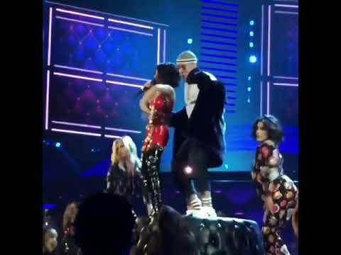 Bad Bunny + Becky G| Mayores En Los Premios Latín Music Awards 2017