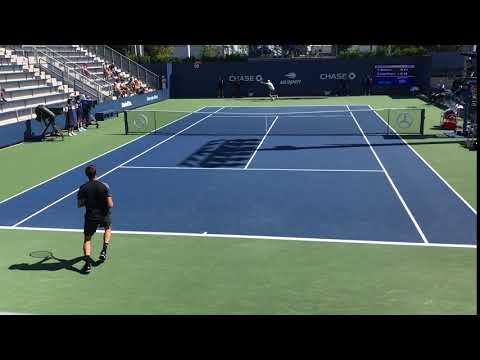 Lopez Perez Demonstrates the Art of Hitting Behind One’s Opponent