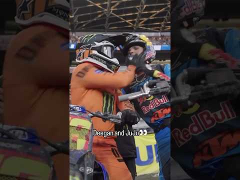 Deegan and Juju FIGHT after Deegan passed him on the last lap👀 #supercross #deegan #drama #racing