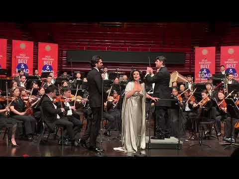 Angela Gheorghiu & Jonathan Tetelman | Brindisi from La Traviata (Libiamo)