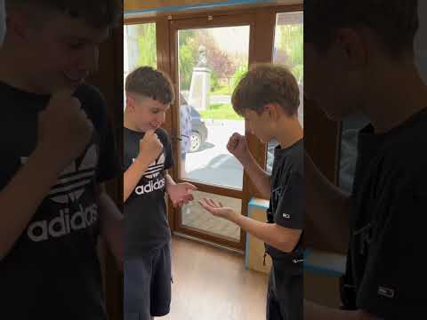 Fa fă înghețată😂😂😂😂