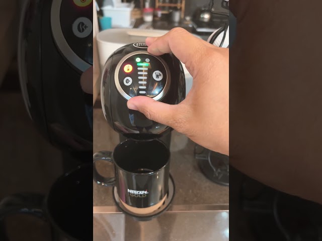 Vídeo relacionado con Nescafé Dolce Gusto Set Basic: Lungo, Cappuccino, Latte Macchiato, Espresso, Chococino, Crema Grande, 6 x 16 Cápsulas
