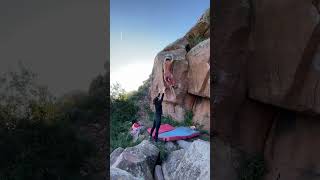 Video thumbnail de Xaloc, 7a+. Calderona