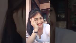 Download lagu Video abg cantik lucu mp3