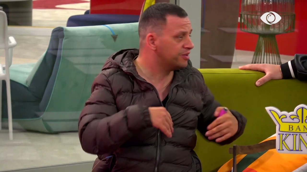 Fluturonte rreth meje…”/ Romeo bisedon për Gracianon, Lisi e këshillon: Luaj kështu si sot