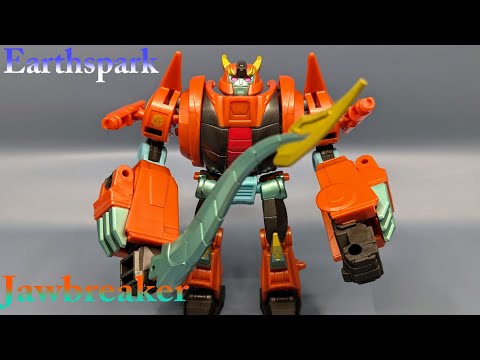 Chuck's Reviews Takara Tomy Transformers Earthspark Deluxe Class Jawbreaker