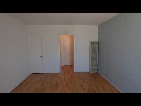 PL9411 - Bright Upper Rear 1 Bed + 1 Bath Apartment for Rent (Santa Monica, CA)
