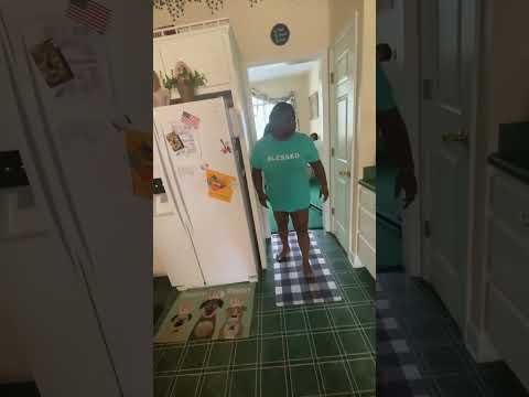 THIS LITTLE GIRL PUT SOMETHING IN MY DRINK #funny