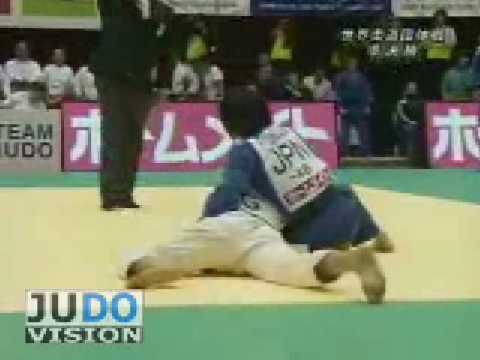 JUDO 2008 World Team Championships Tokyo: Tomoko Fukumi 福見 友子 (JPN) - Souhila Mancer (ALG)