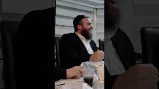 מעלת האמונה-ההבדל בין החכם לטיפש. הרב עדיאל בוארון  (הרב אברהם מלמד) - התמונה מוצגת ישירות מתוך אתר האינטרנט יוטיוב. זכויות היוצרים בתמונה שייכות ליוצרה. קישור קרדיט למקור התוכן נמצא בתוך דף הסרטון