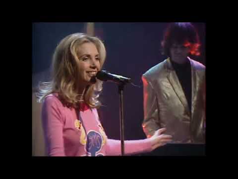 Saint Etienne - You're In A Bad Way - TOTP - 11 02 1993