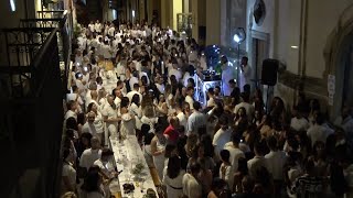 cena-in-bianco-ad-ariano-ecco-le-immagini-di-una-serata-davvero-fantastica