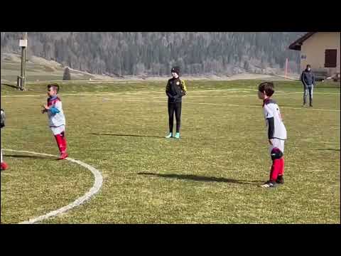 Les juniors E : FC TICINO face à FC LA SAGNE : 4 - 6